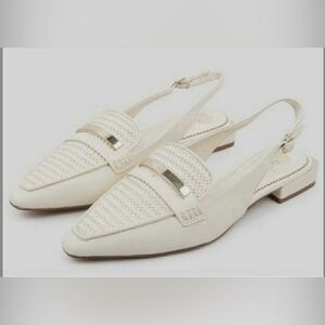 Vince Camuto “Rylen” Slingback Flats Soft Cream/Ivory Tone, Sz 9, GUC